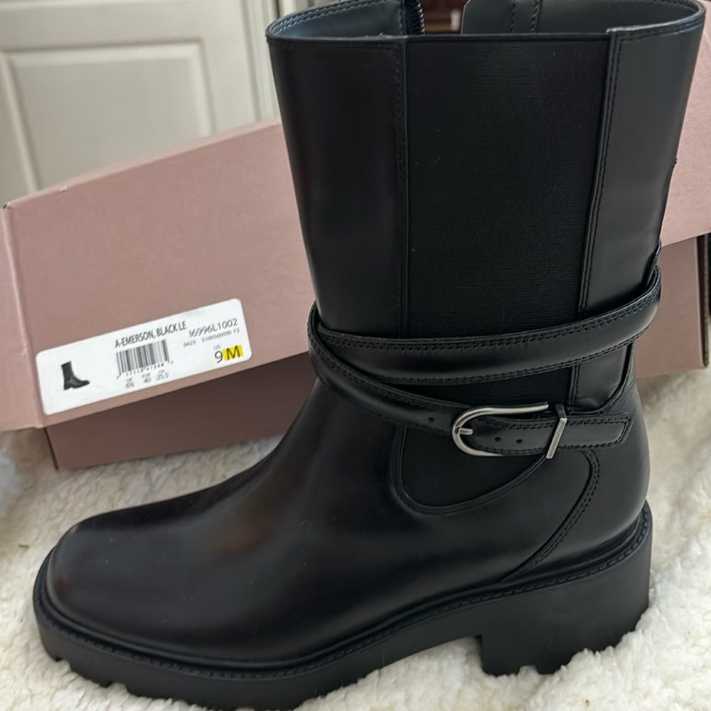 Brand new boots by Sarto. Womens size 9.